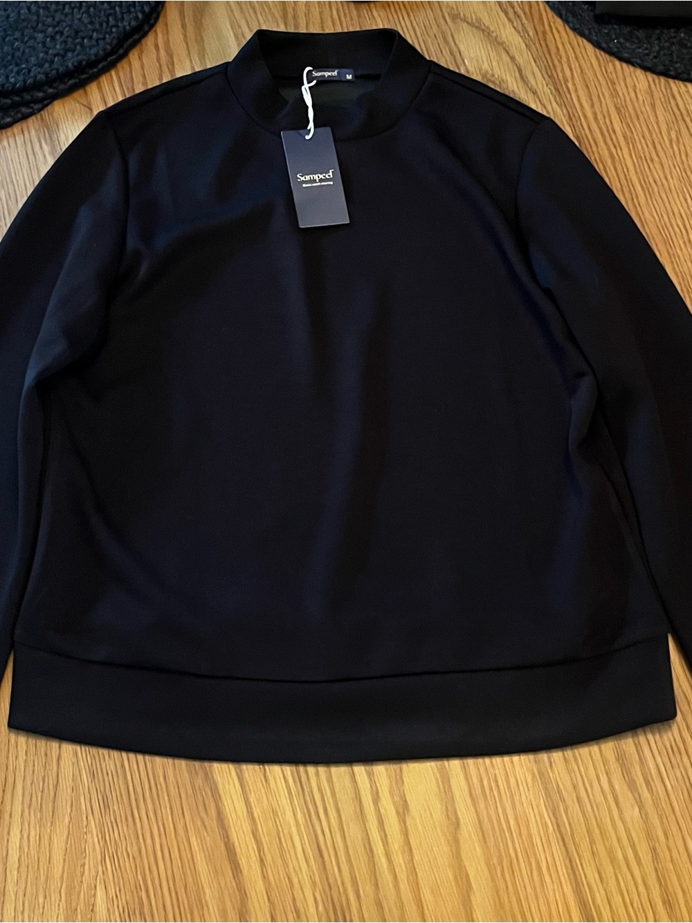 Sampeel Black Crewneck Sweater – Modern Everyday Layer